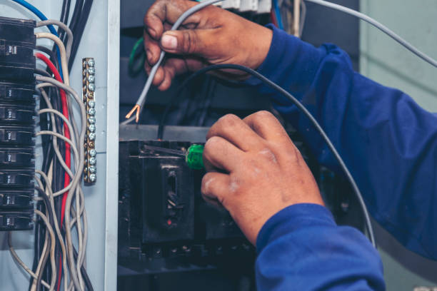 Best Circuit Breaker Repair  in Mount Vernon, IA