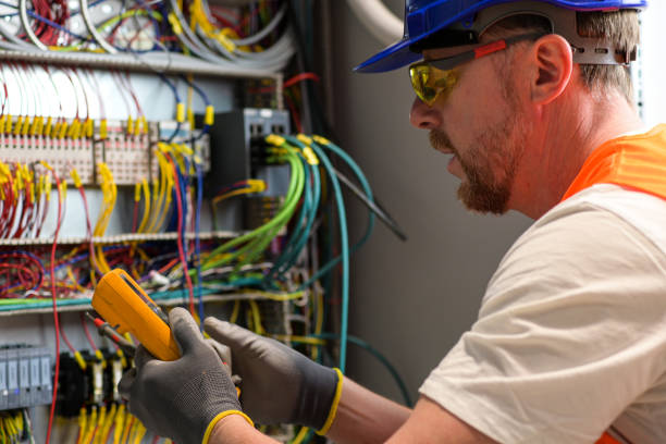 Best Local Electrician Companies  in Mount Vernon, IA